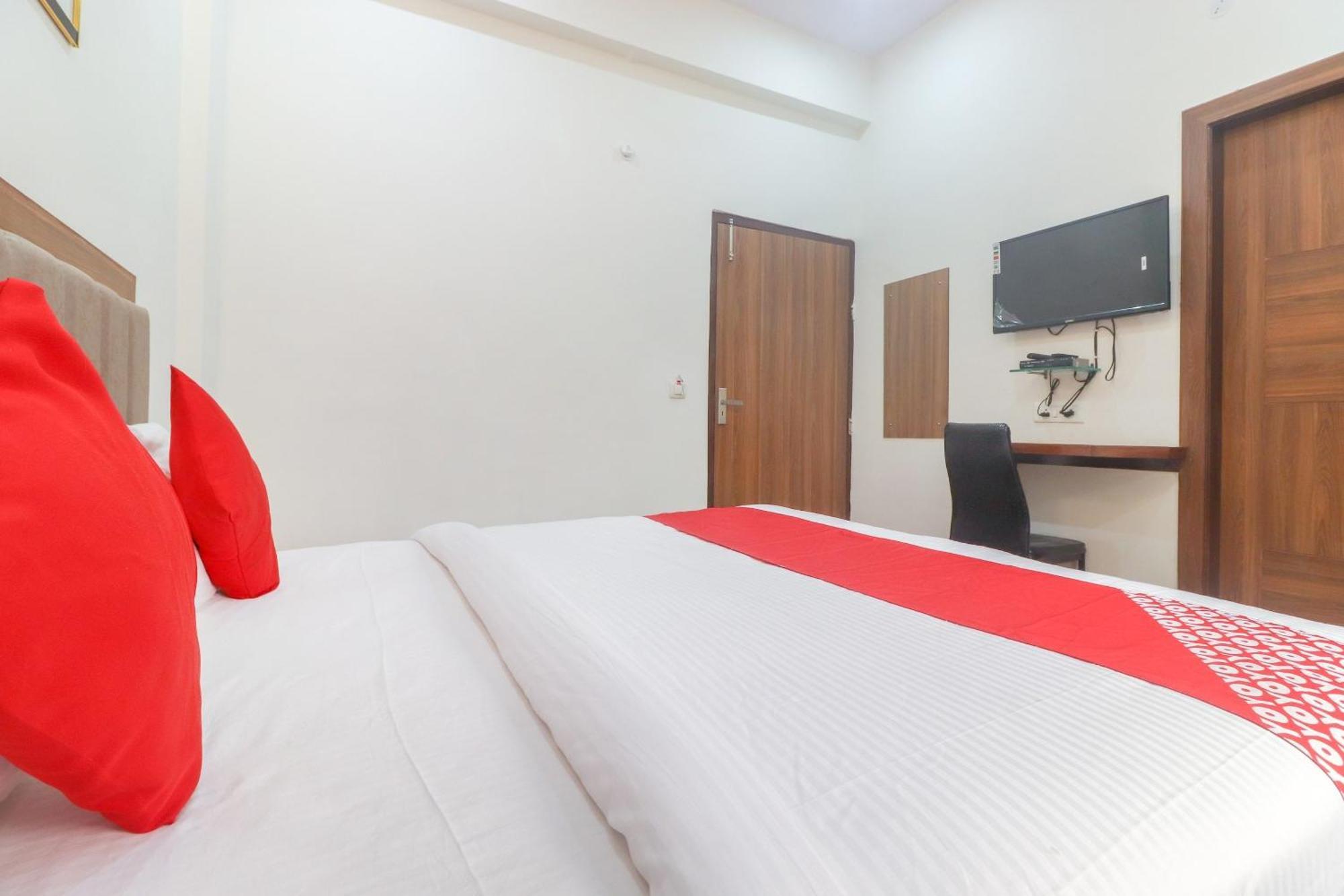 Hotel O Taj Classic Tājganj Eksteriør billede